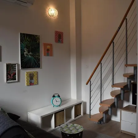 Apartamento Studio Duplex- Climatise - Centre Nîmes